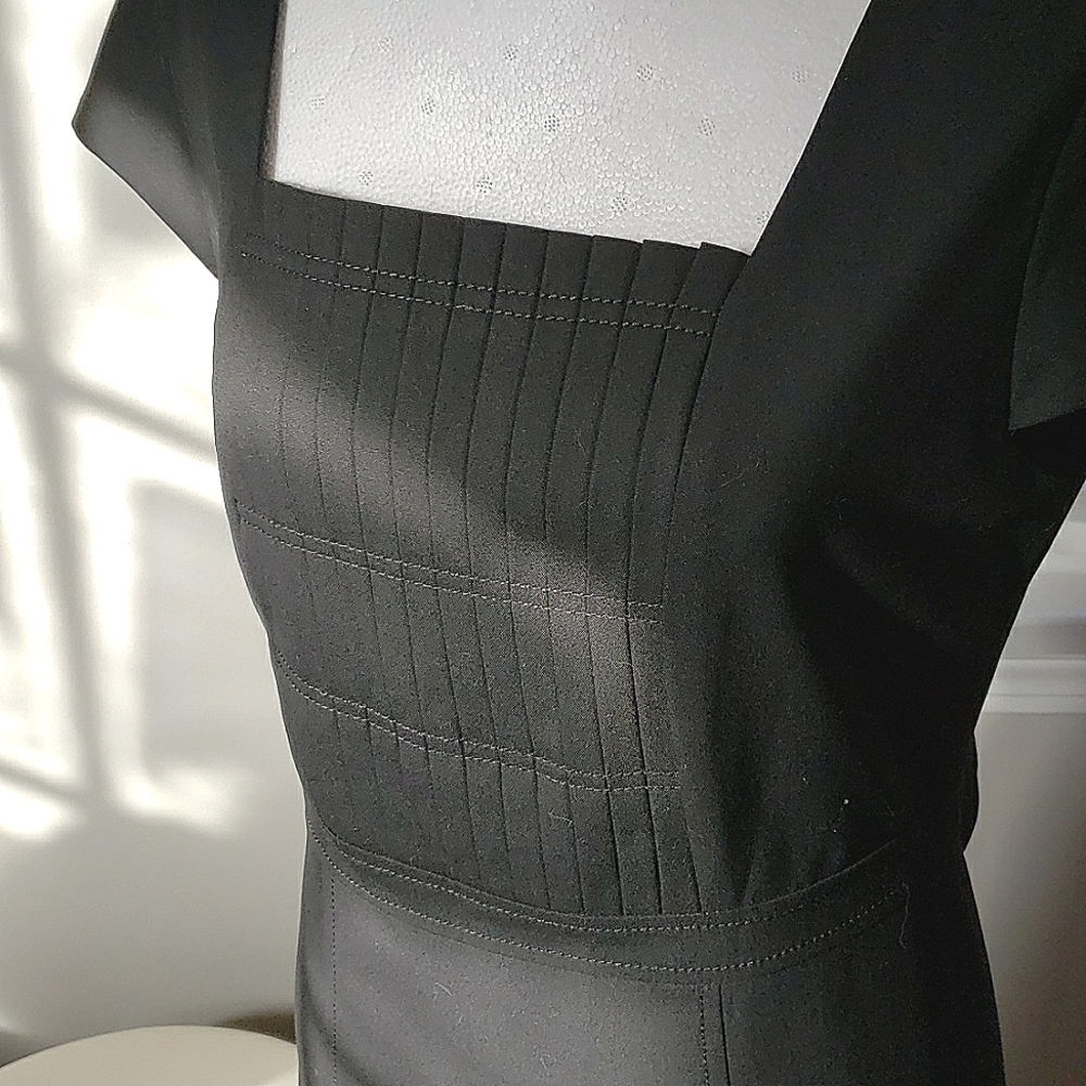 Ann Taylor Little Black Dress, size 6